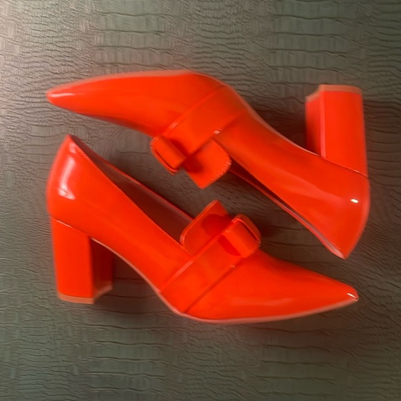 Shoes - Orange patent pointed toe pumps with bow detail and chunky block heel